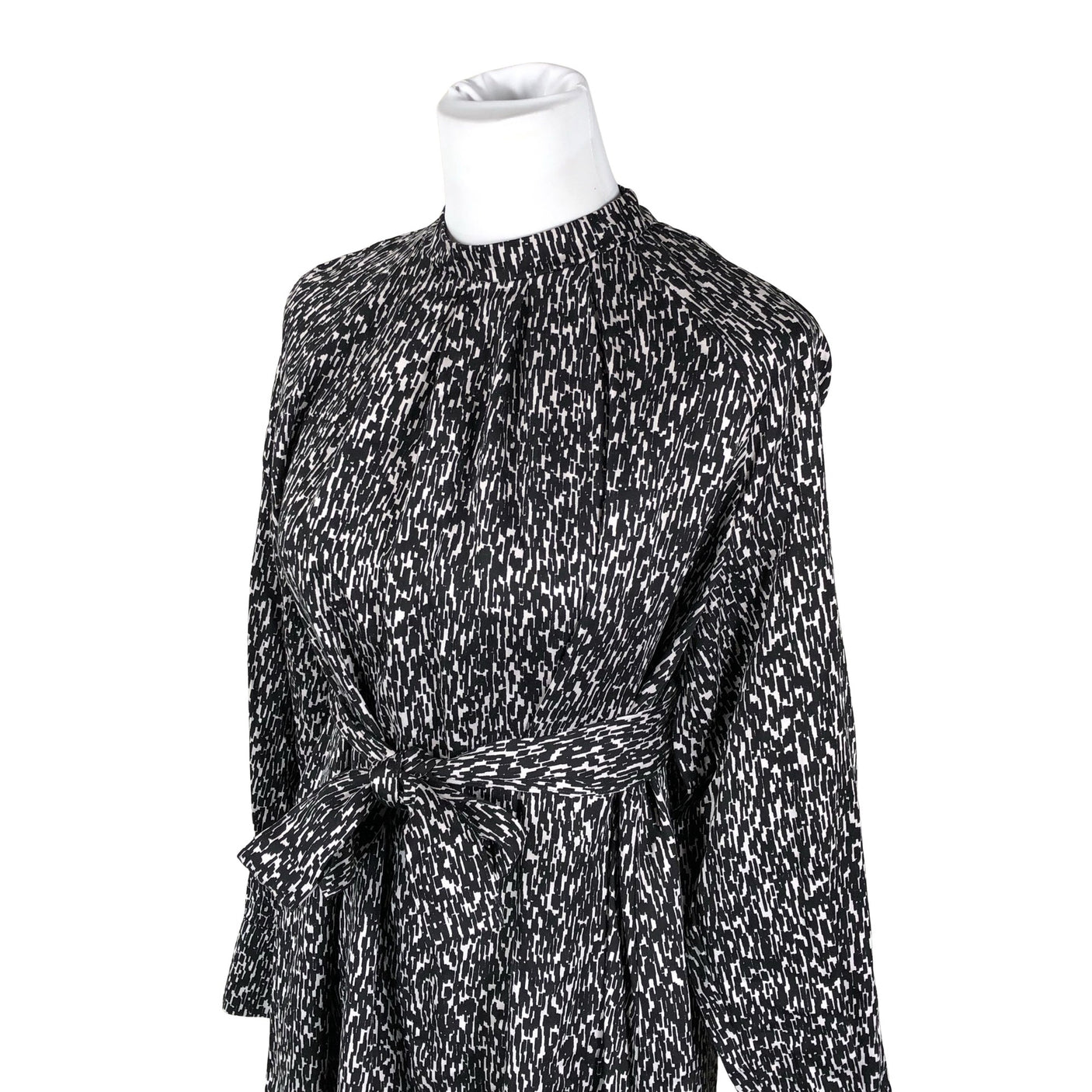 Unisex Papu - Mitteveniv kleit, suurus 36 - Must (3)