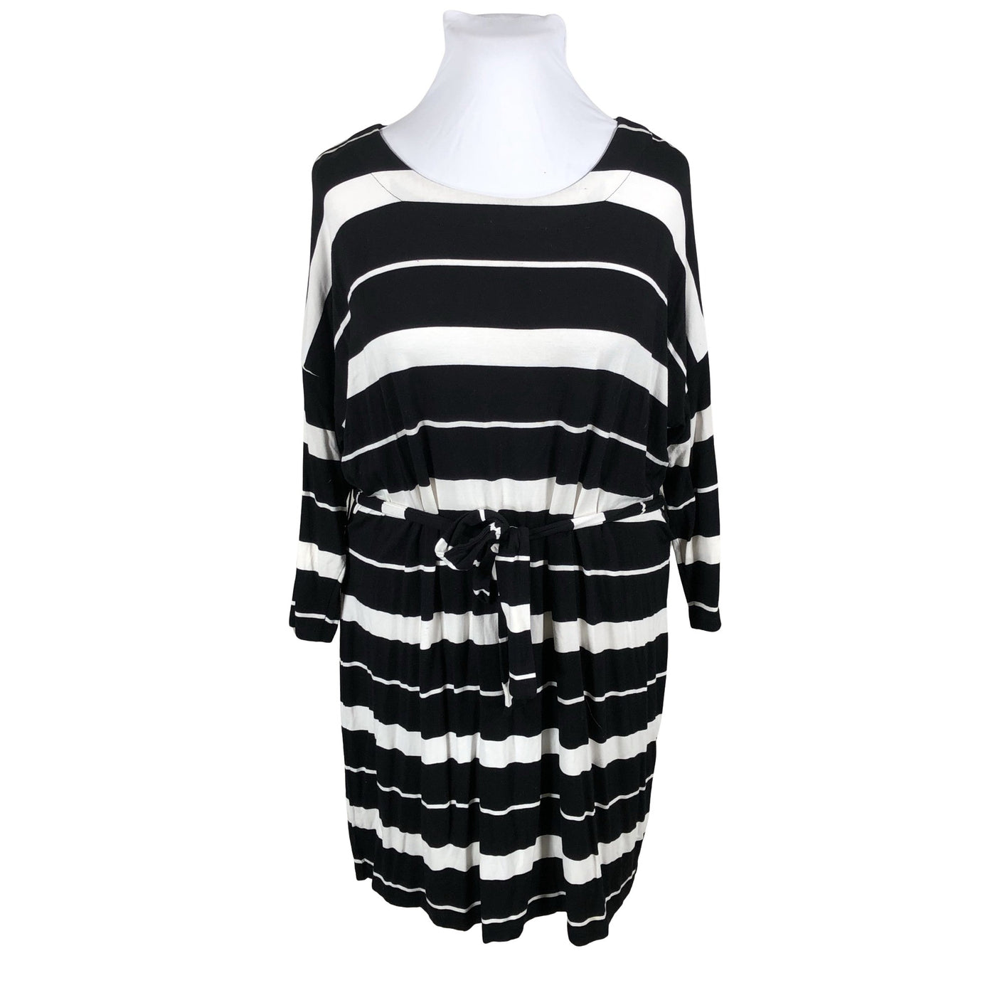 Unisex Cut & Pret - Trikotaažist kleit, suurus 44 - Must (1)