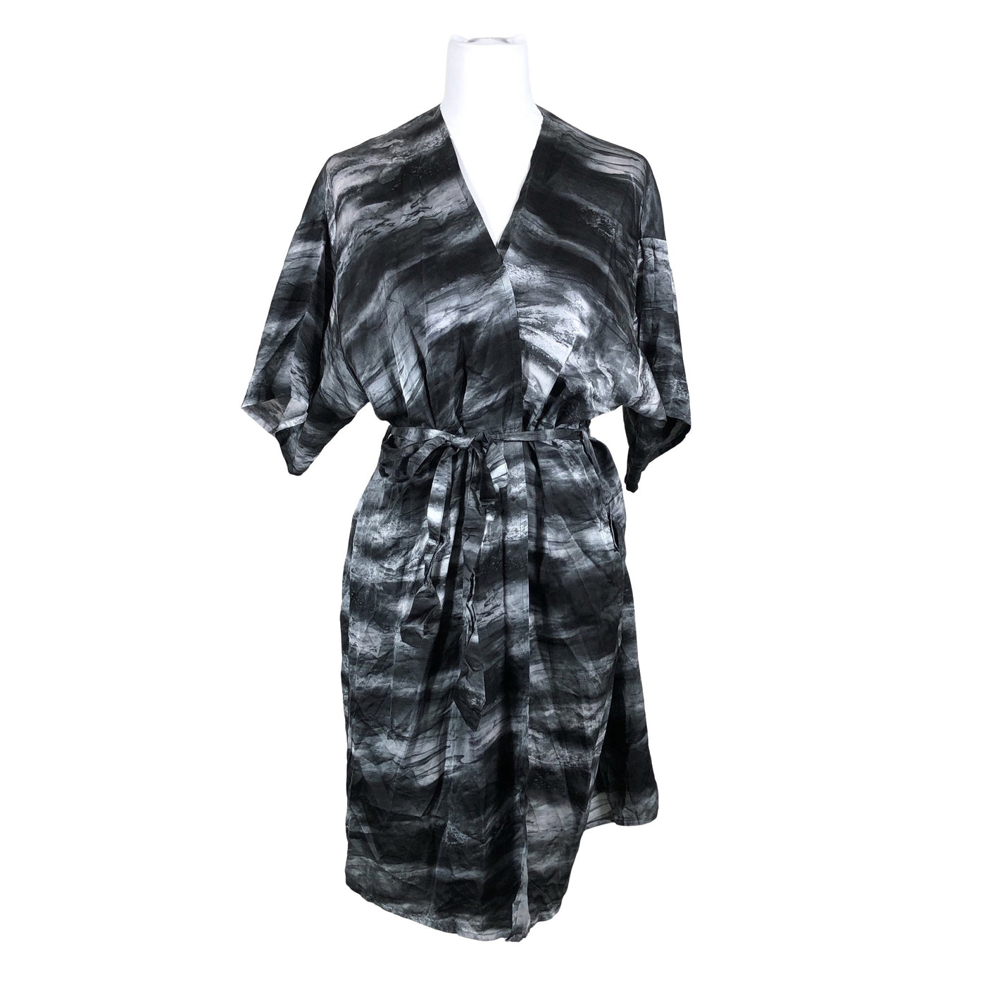Unisex Uhana Design - Hommikumantel, suurus 38 - Hall (1)
