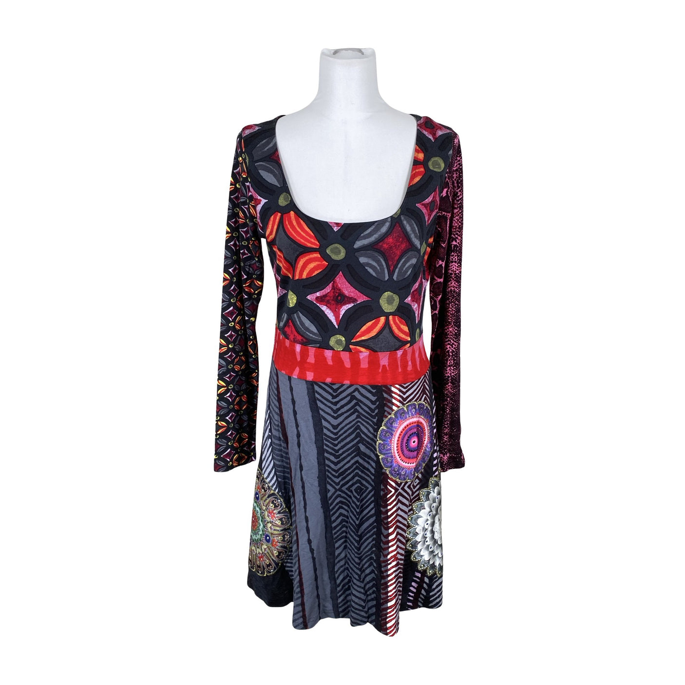 Unisex Desigual - Trikotaažist kleit, suurus 38 - Must (1)