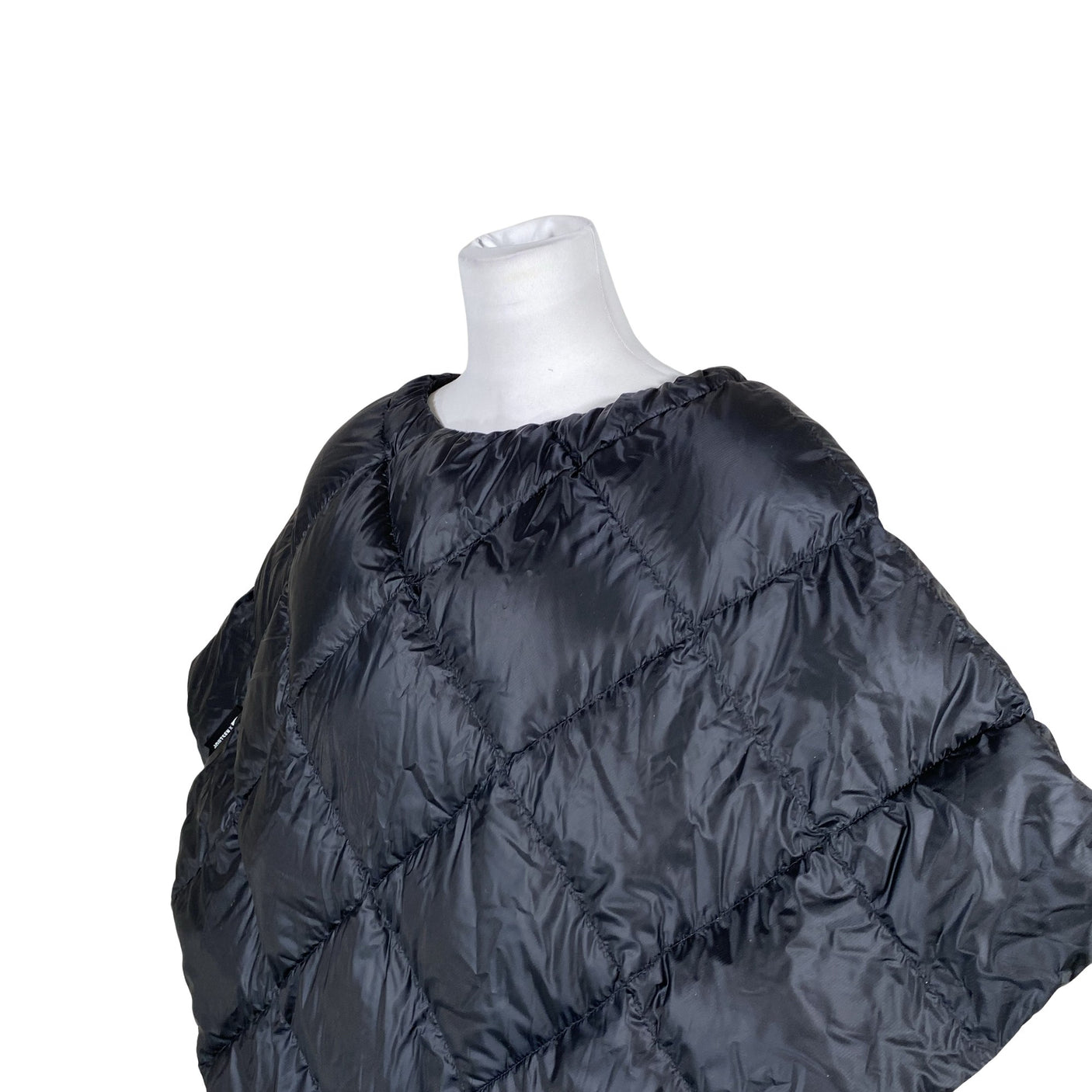 Unisex Joutsen - Pontšo, suurus One size - Must (2)
