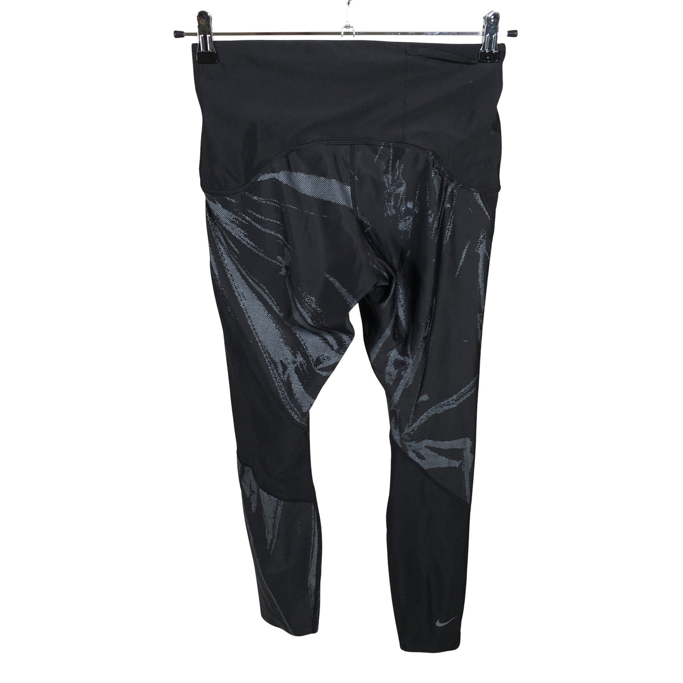 Unisex Nike - Spordiretuusid, suurus 40 - Must (2)
