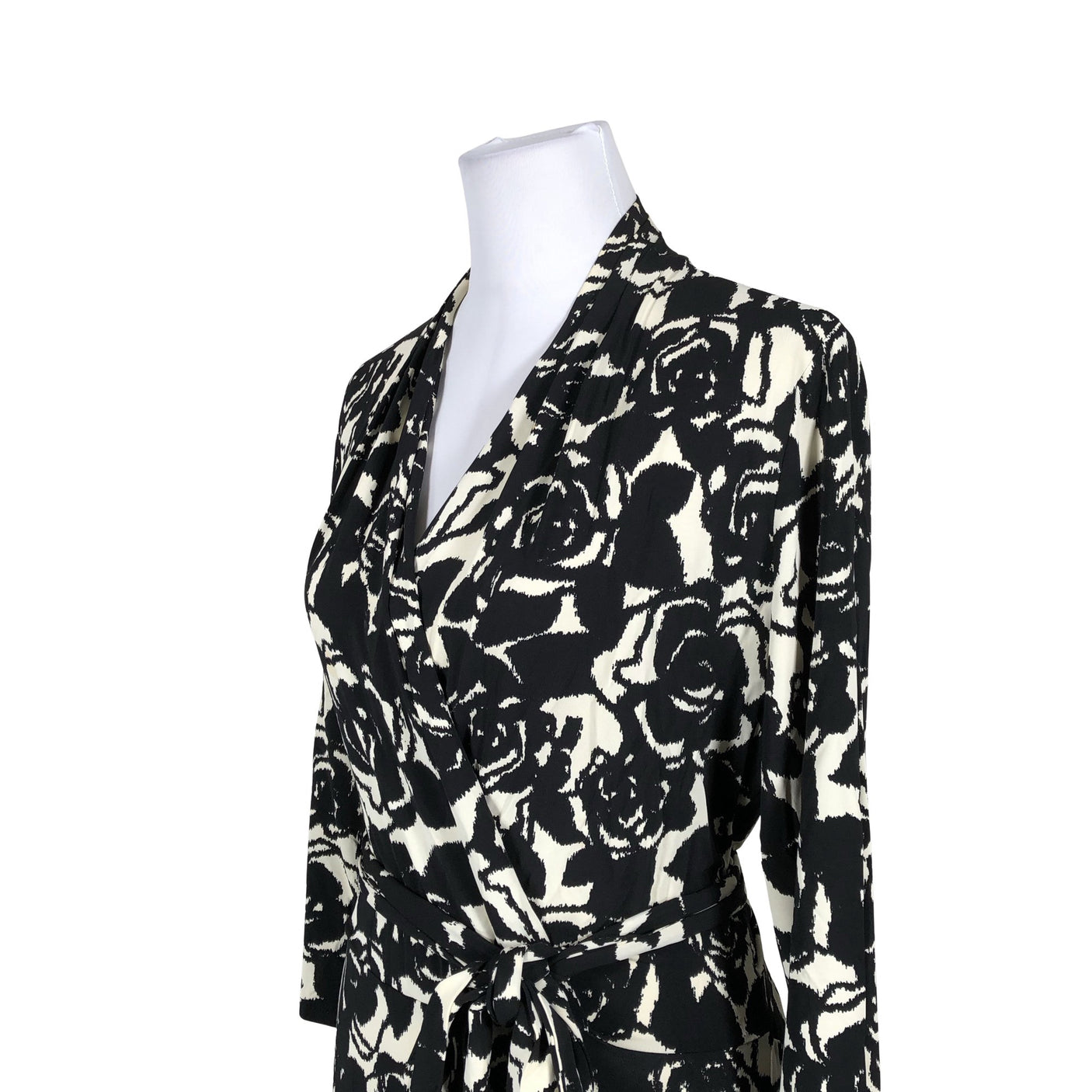 Unisex Andiata - Trikotaažist kleit, suurus 40 - Must (2)
