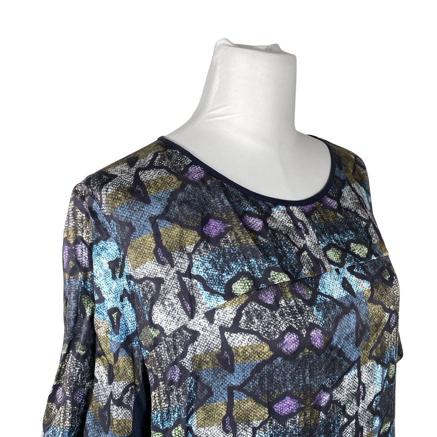 Unisex Hugo Boss - Õhuke kleit, suurus 40 - Sinine (3)