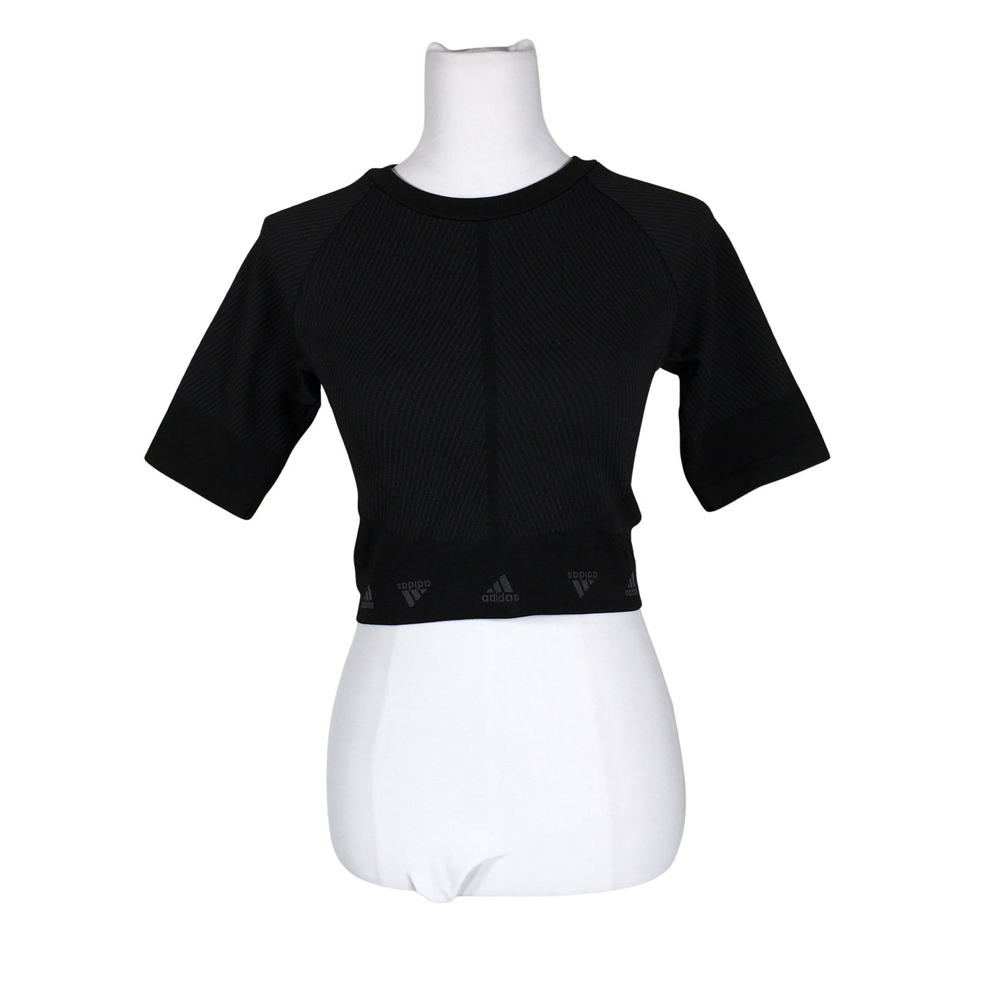 Unisex Adidas - Spordisärk, lühikesed käised, suurus 40 - Hall (1)