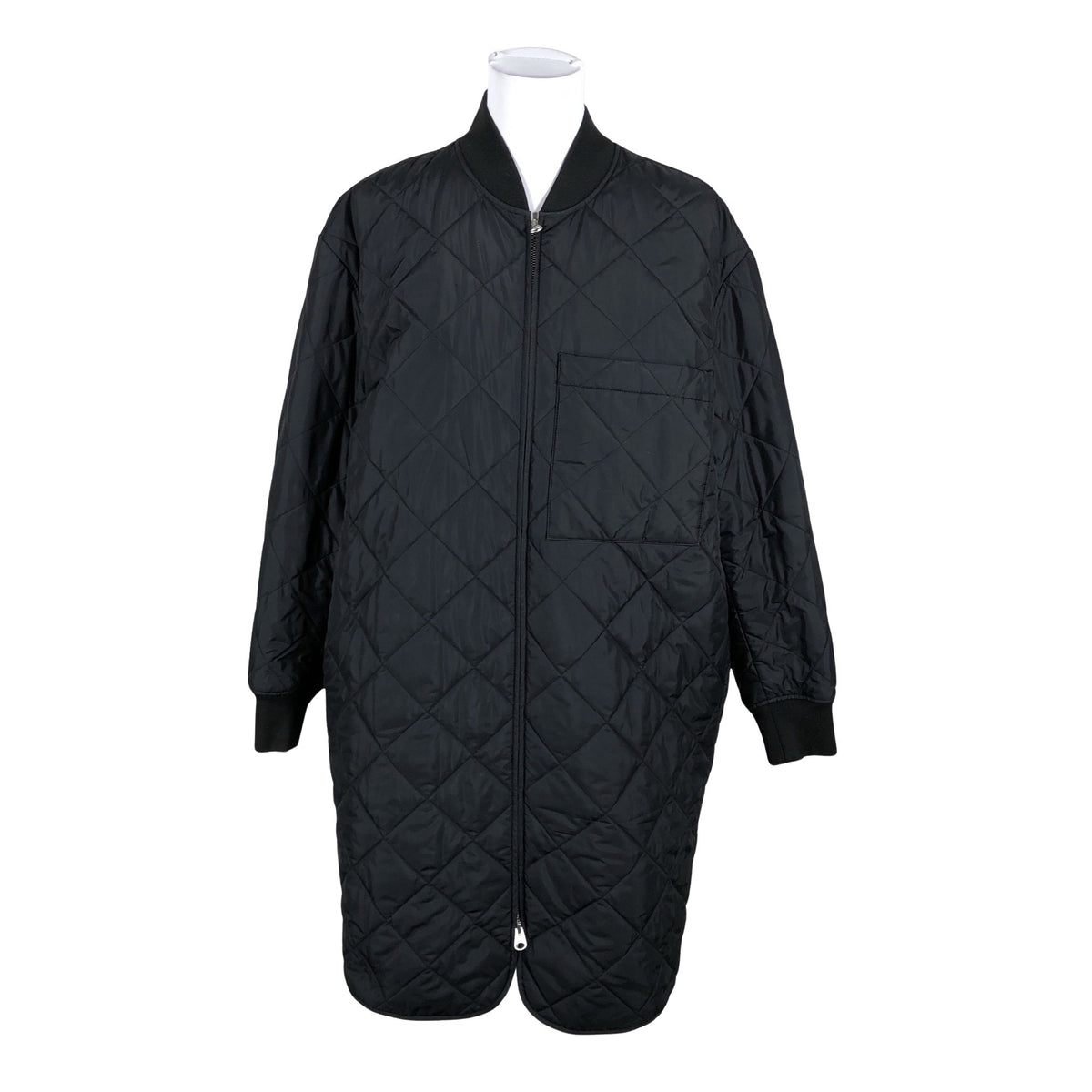 Unisex Arket - Tepitud jope, suurus 40 - Must (1)
