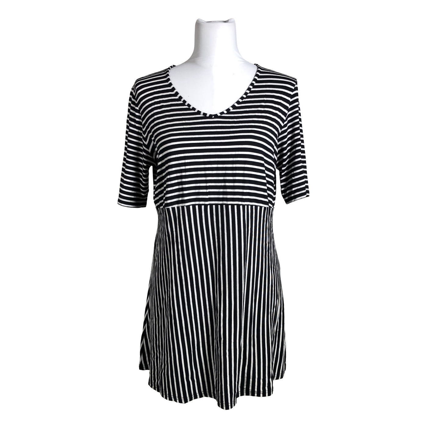 Unisex Nanso - Trikotaažist tuunika, suurus 38 - Must (1)