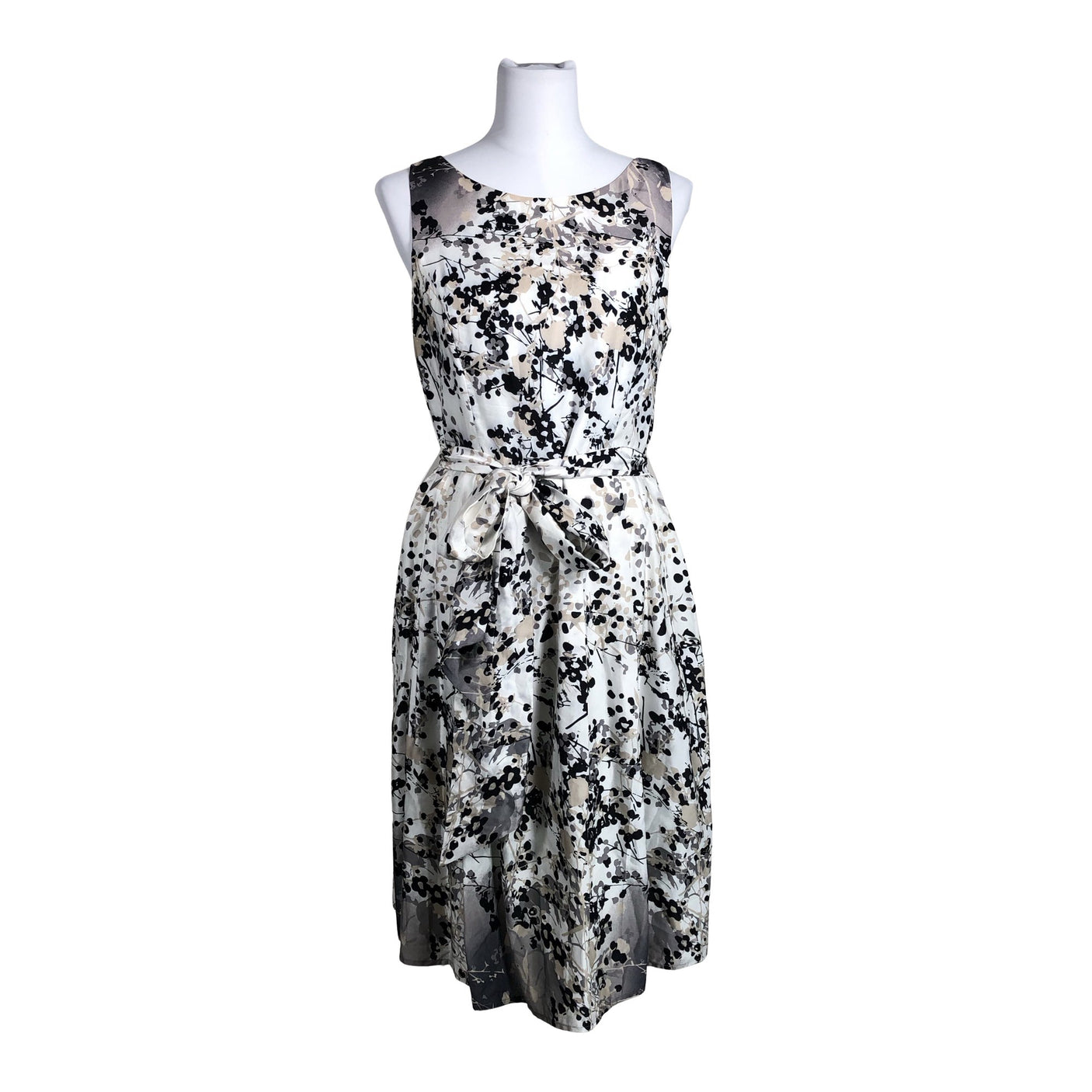Unisex Ril's - Mitteveniv kleit, suurus 40 - Valge (1)