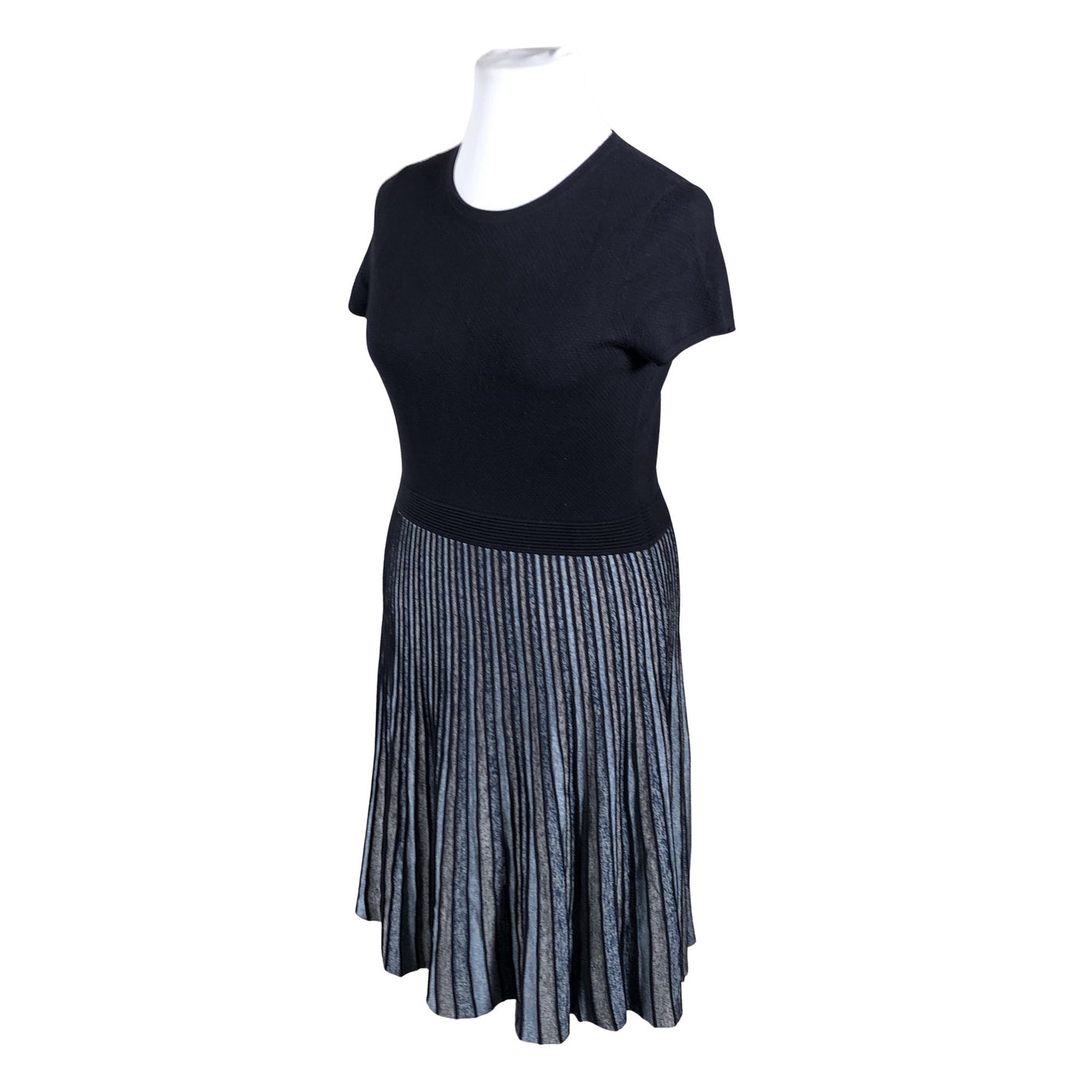 Unisex Hugo Boss - Kootud kleit, suurus 42 - Sinine (3)