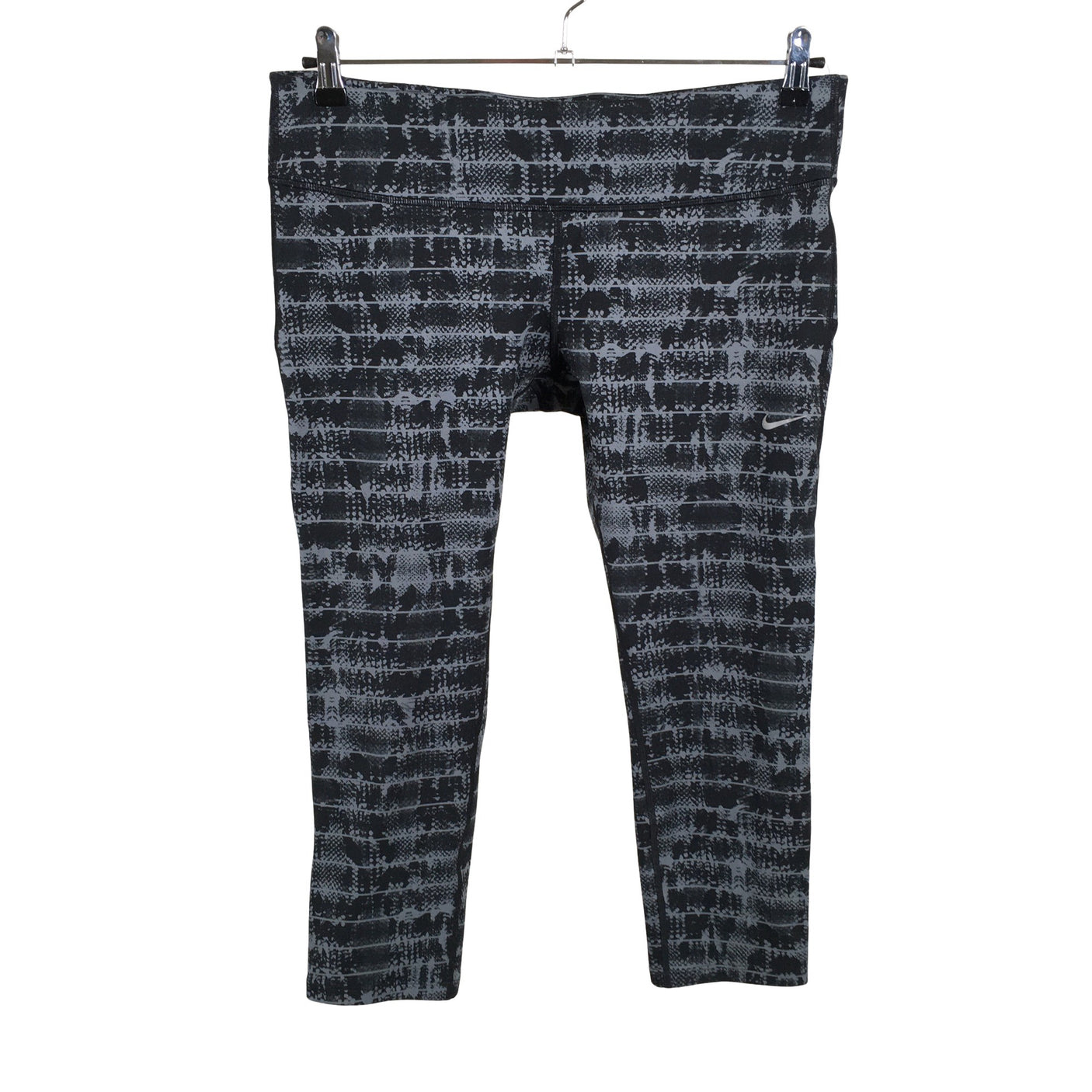 Unisex Nike - Poolpikad spordipüksid, suurus 42 - Must (1)