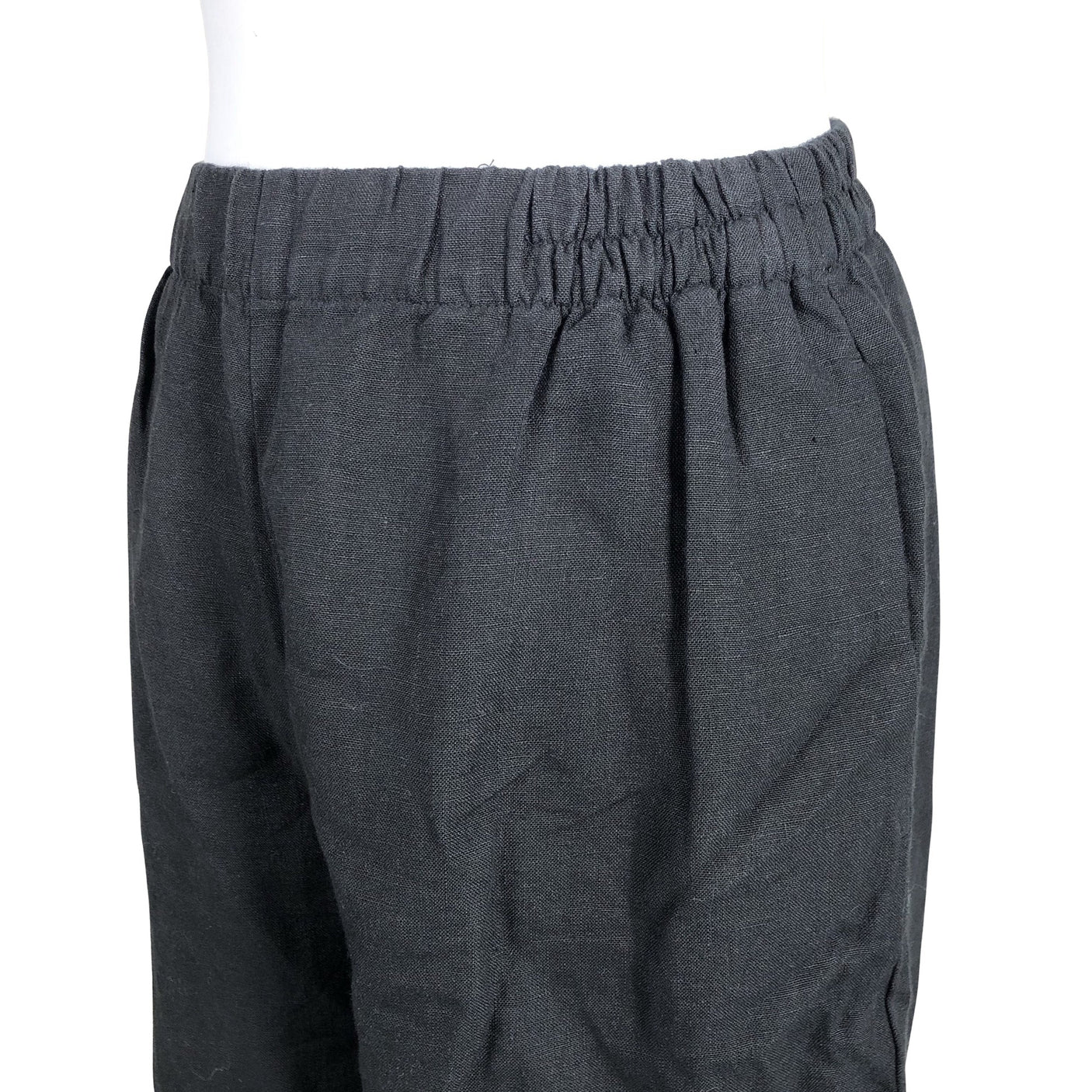 Unisex Marimekko - Mittevenivad püksid, suurus 40 - Must (2)