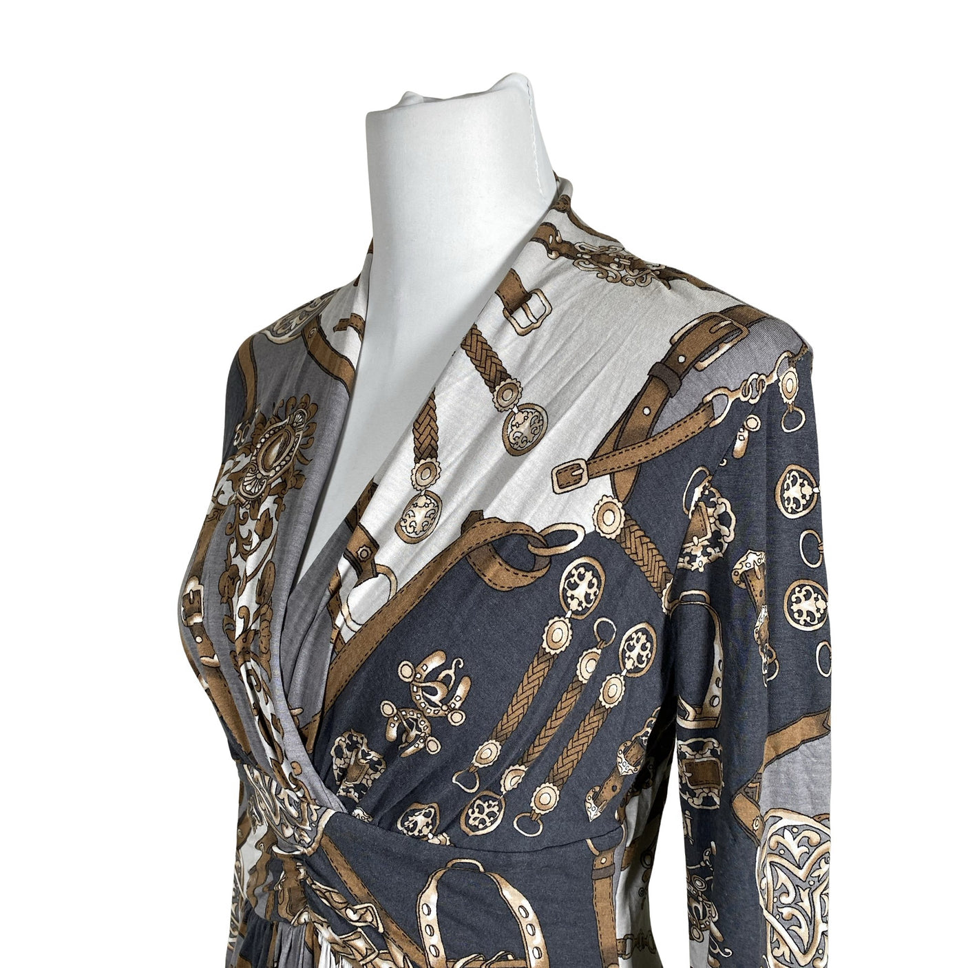 Unisex Andiata - Trikotaažist kleit, suurus 38 - Hall (3)