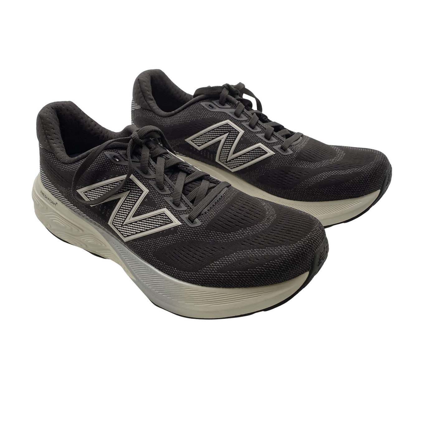 Unisex New Balance - Jooksujalanõud, suurus 42 - Must (2)