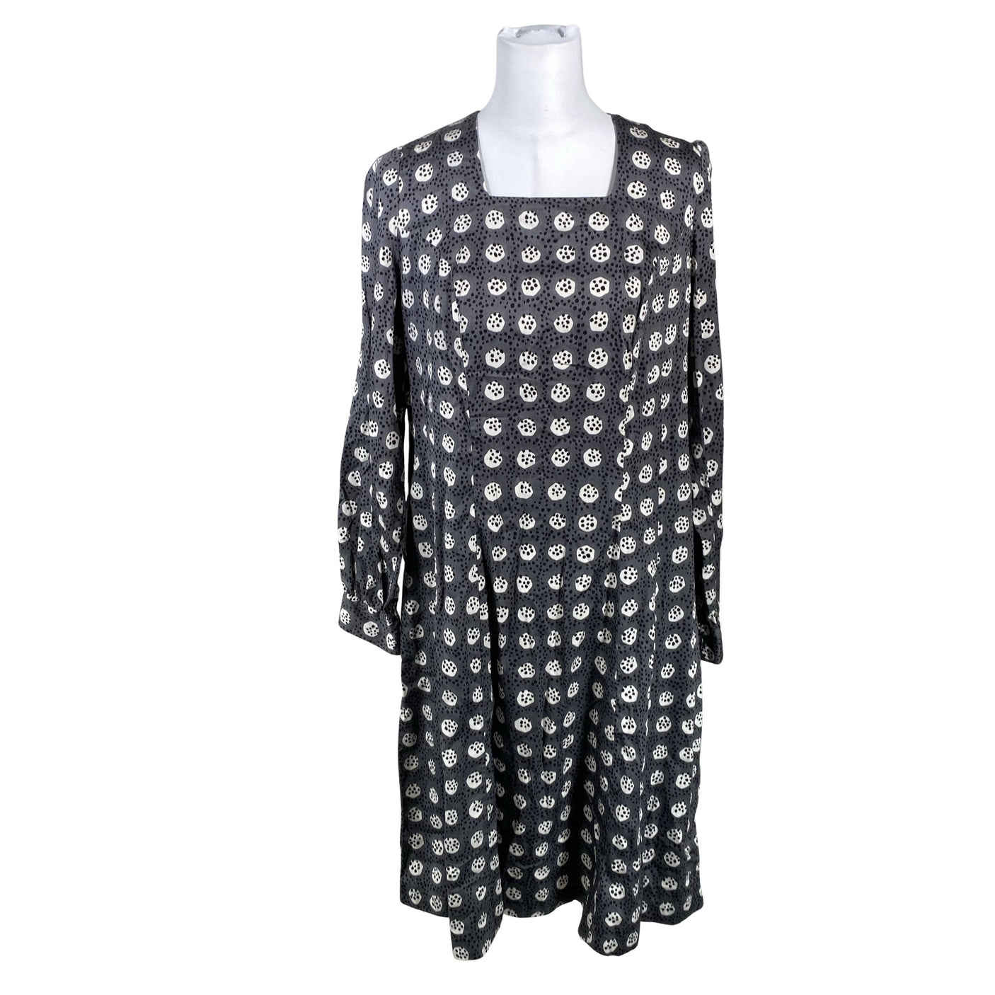 Unisex Handmade - Mitteveniv kleit, suurus 40 - Hall (1)