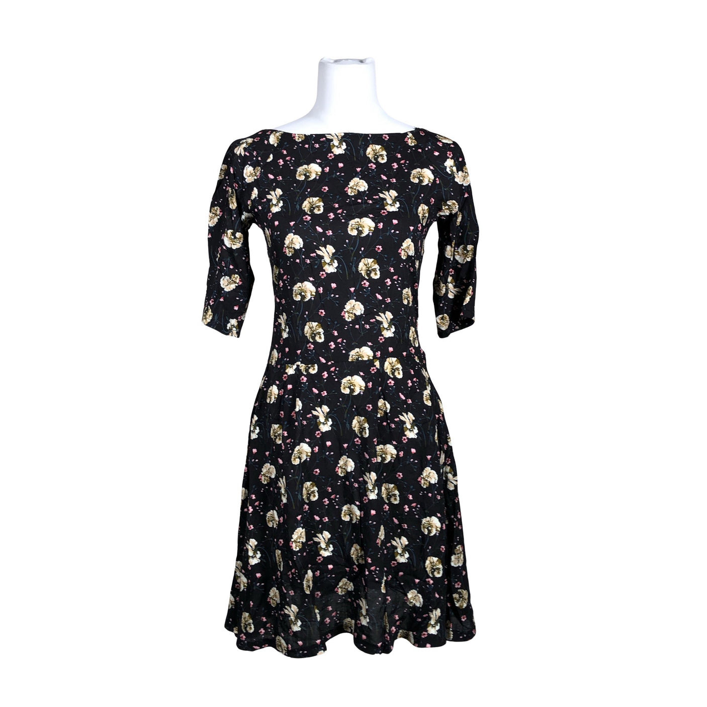 Unisex Handmade - Õhuke kleit, suurus 34 - Must (1)