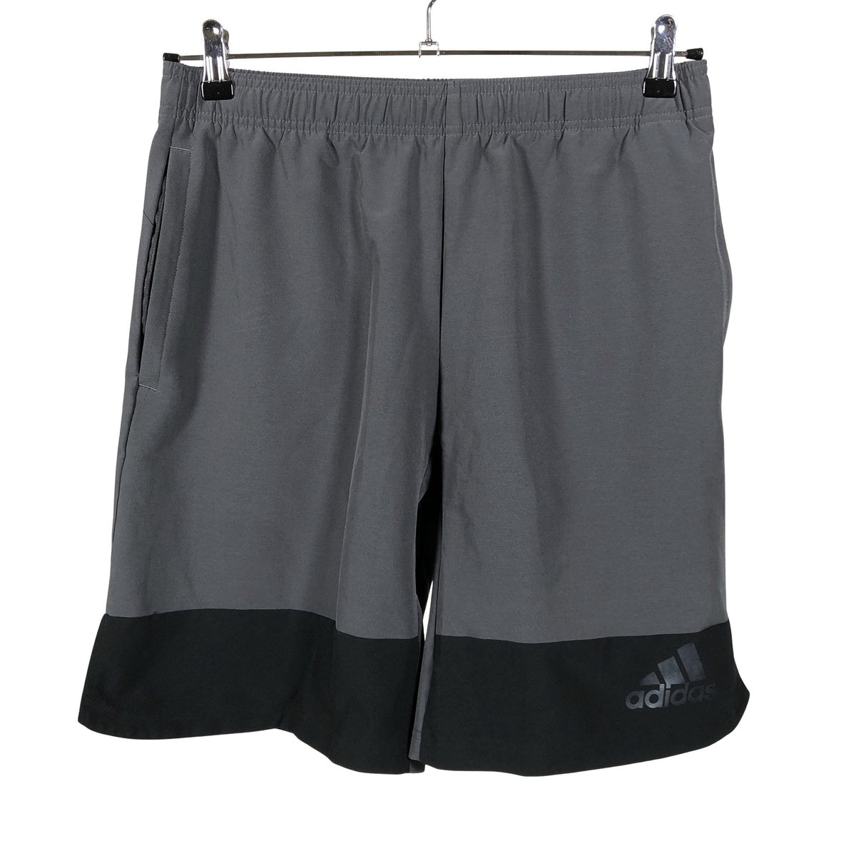 Unisex Adidas - Lühikesed spordipüksid, suurus M - Hall (1)