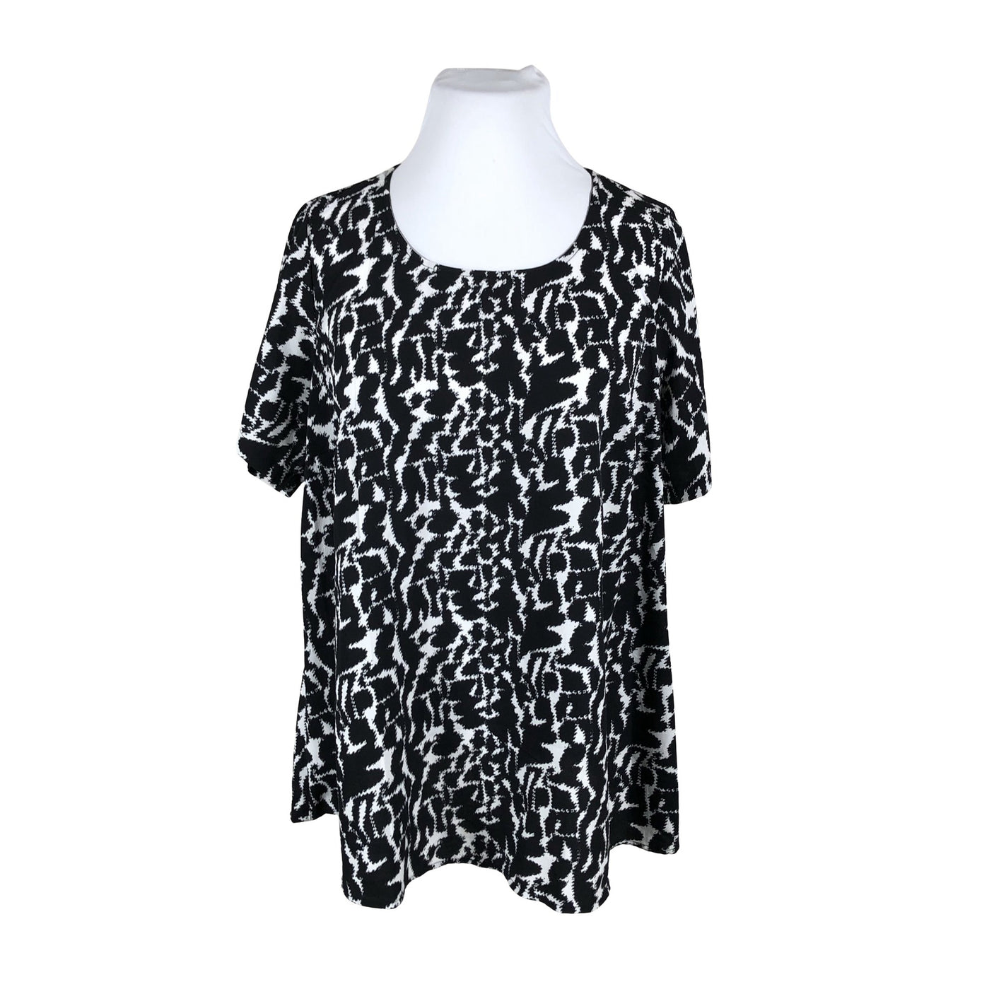 Unisex Zizzi - Lühikeste käistega pluus, suurus 46 - Must (1)