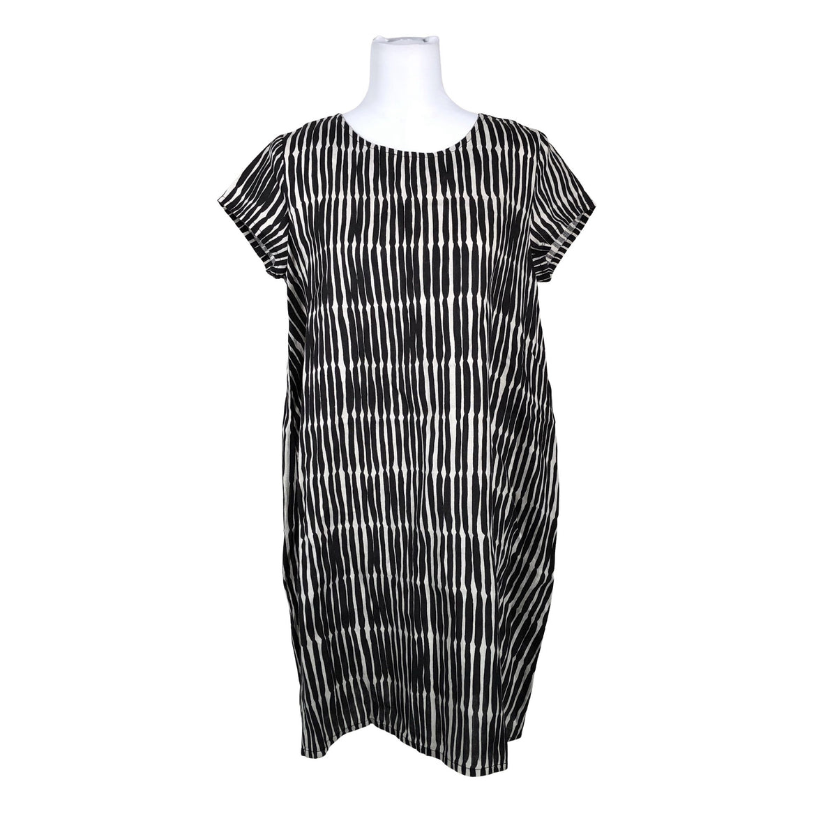 Unisex Marimekko - Mitteveniv kleit, suurus 38 - Must (1)