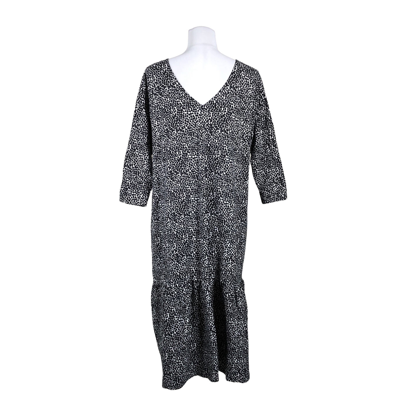 Unisex Aarrelabel - Trikotaažist kleit, suurus 40 - Must (2)