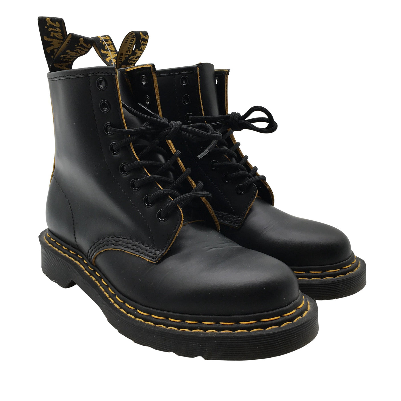 Unisex Dr. Martens - Nööridega saapad, suurus 39 - Must (2)