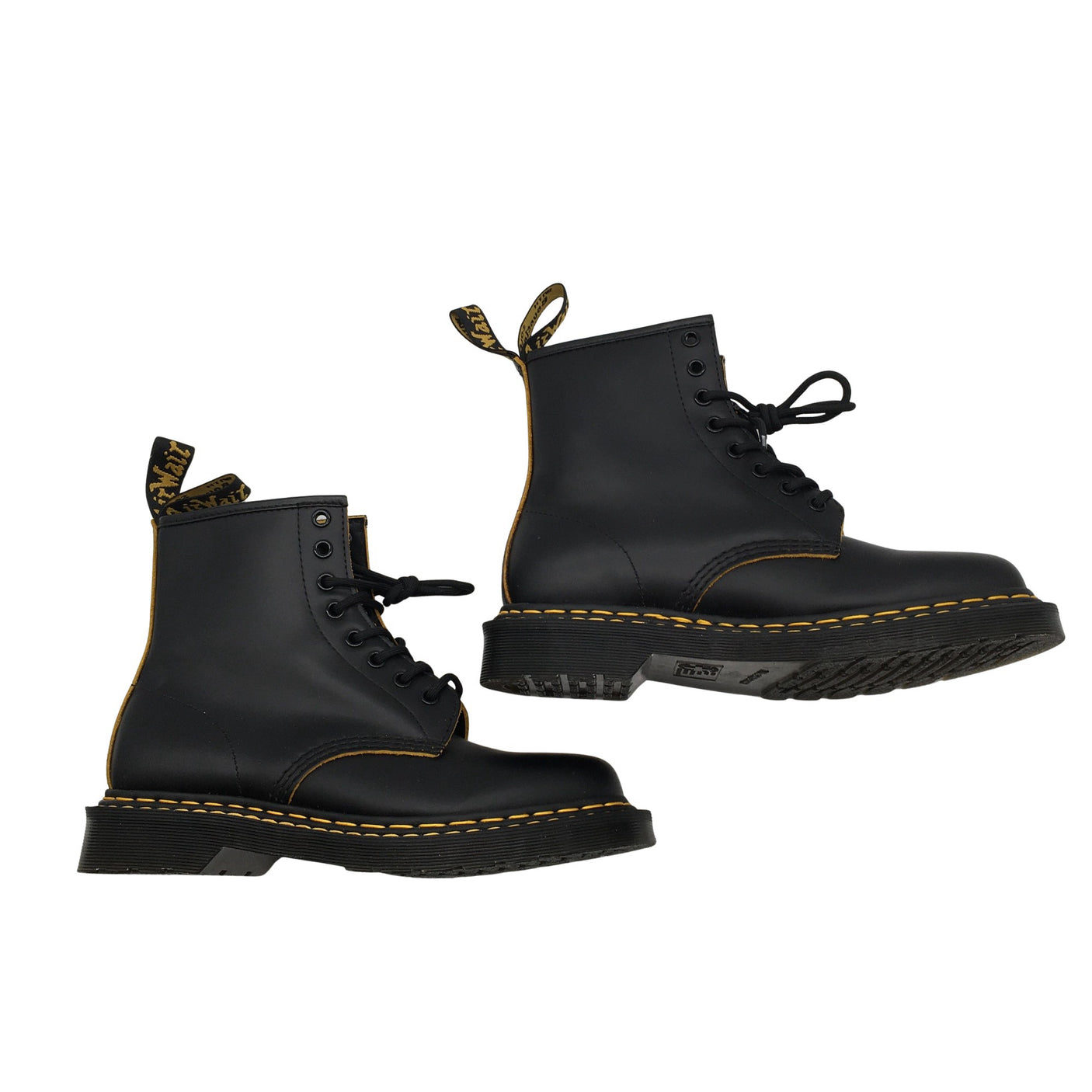 Unisex Dr. Martens - Nööridega saapad, suurus 39 - Must (1)