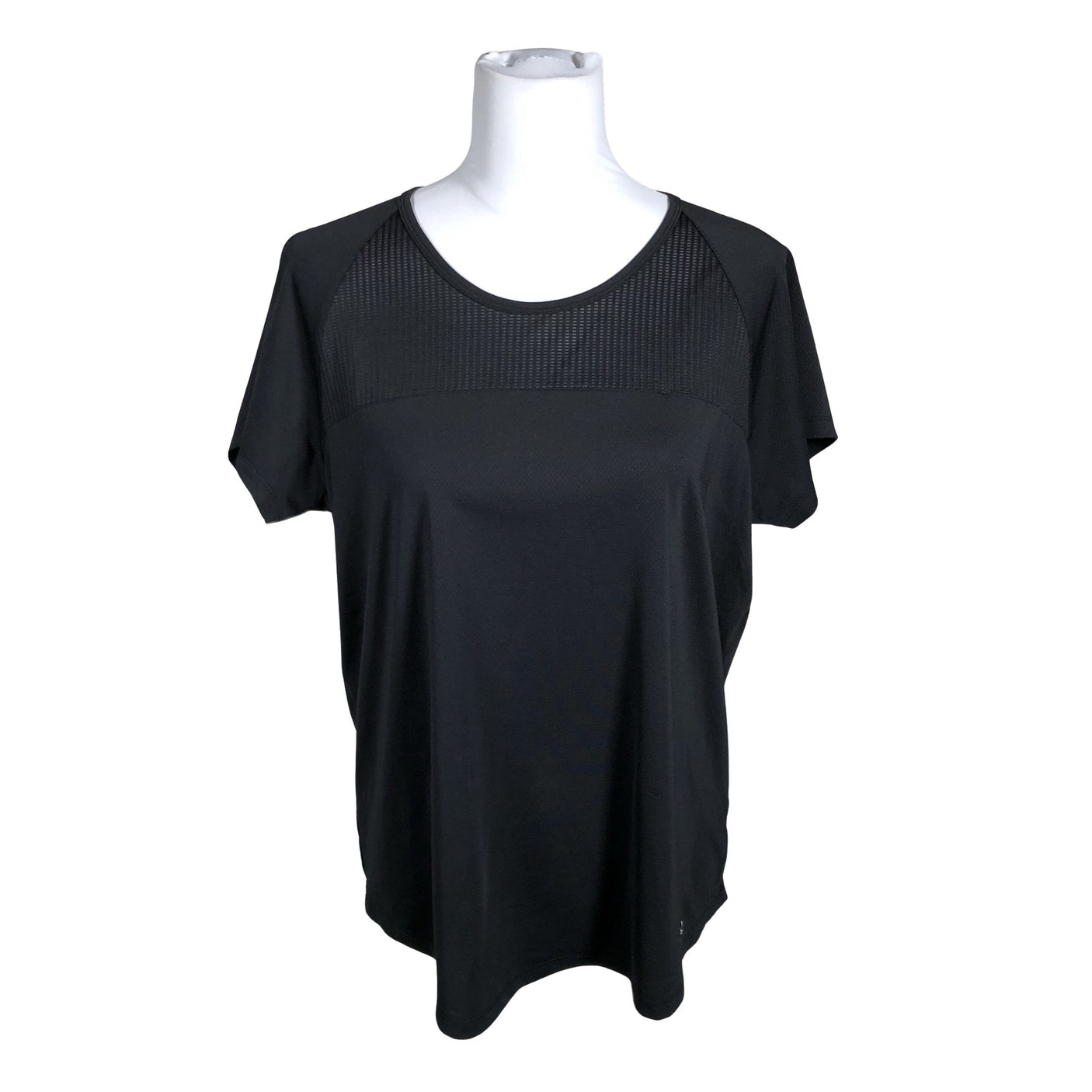 Unisex Under Armour - Spordisärk, lühikesed käised, suurus 38 - Must (1)