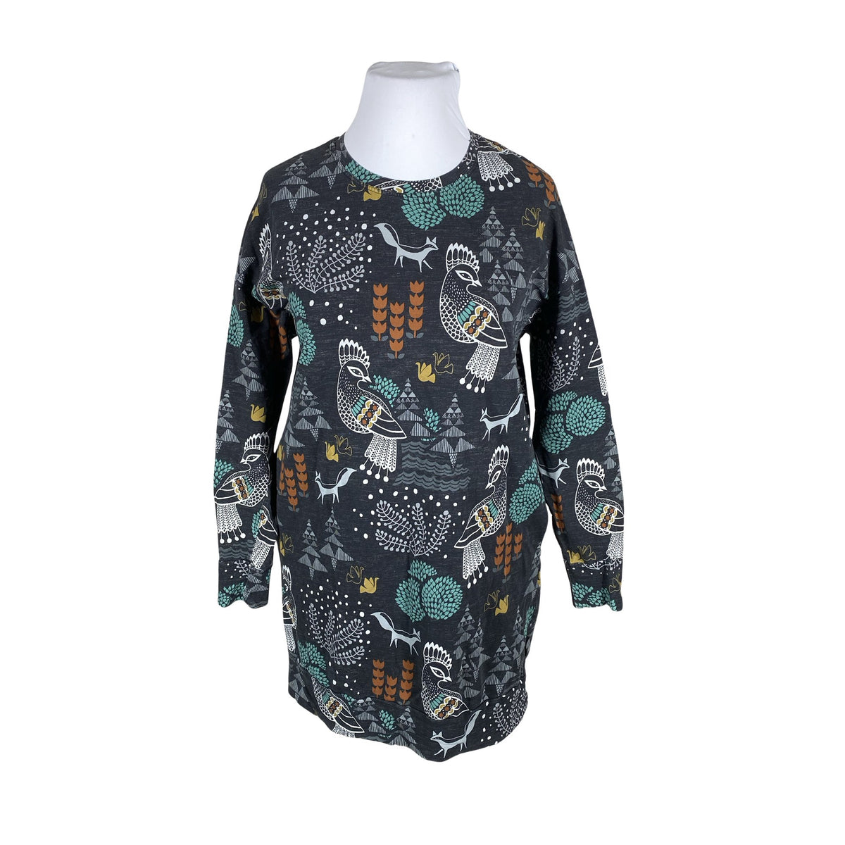 Unisex Versonpuoti - Trikotaažist kleit, suurus 46 - Hall (1)