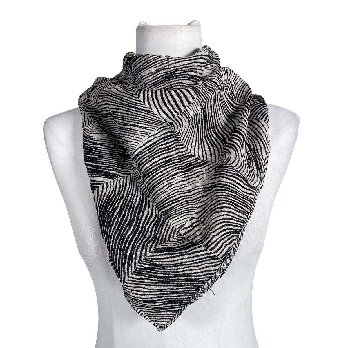 Unisex Marimekko - Õhuke sall, suurus Maxi - Must (1)