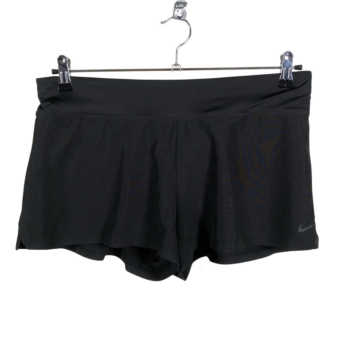 Unisex Nike - Lühikesed spordipüksid, suurus 40 - Must (1)
