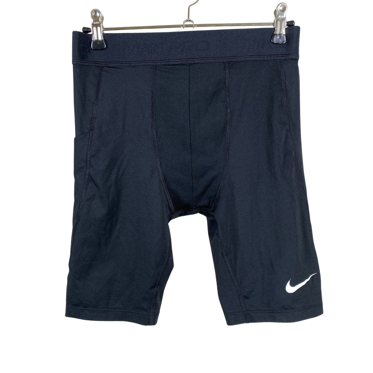 Unisex Nike - Lühikesed spordipüksid, suurus 140 - 146 - Must (1)