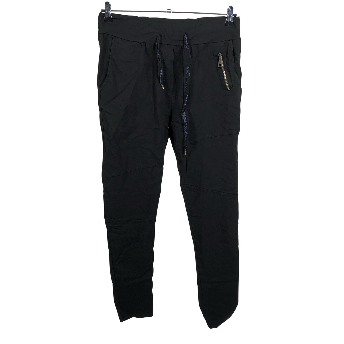 Unisex Perfect Jeans - Mittevenivad püksid, suurus 38 - Must (1)
