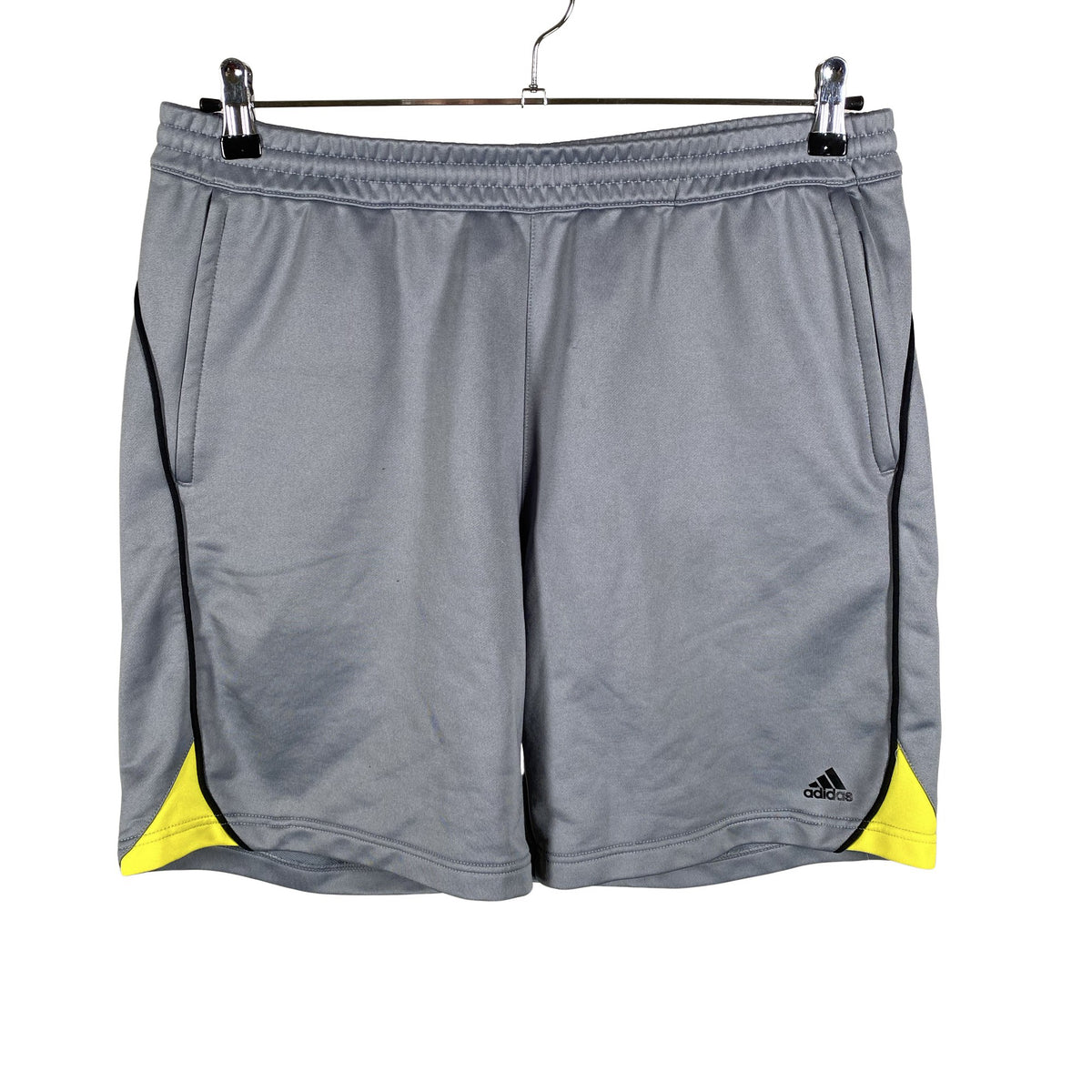 Unisex Adidas - Lühikesed spordipüksid, suurus L - Hall (1)