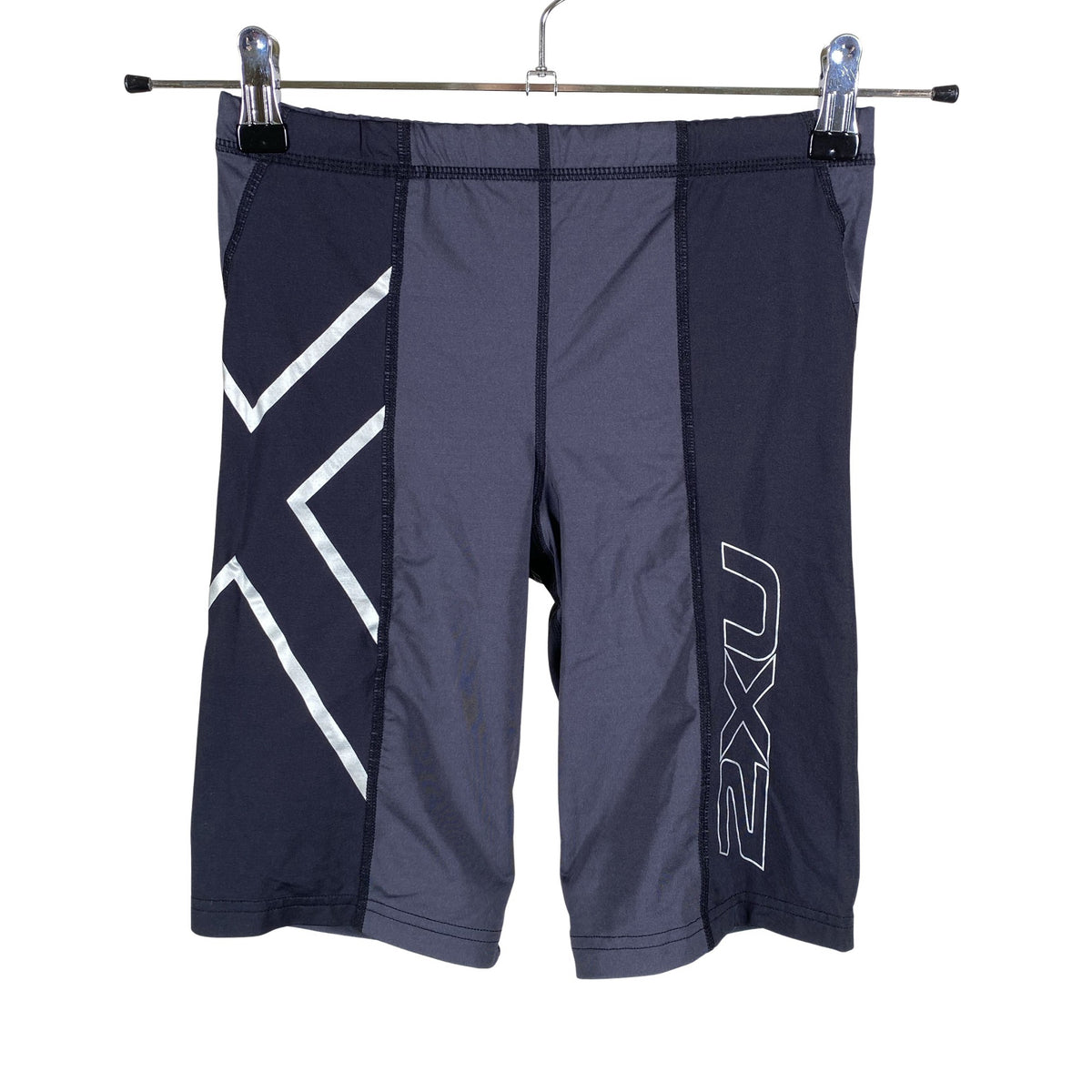 Unisex 2XU - Lühikesed spordipüksid, suurus 38 - Hall (1)
