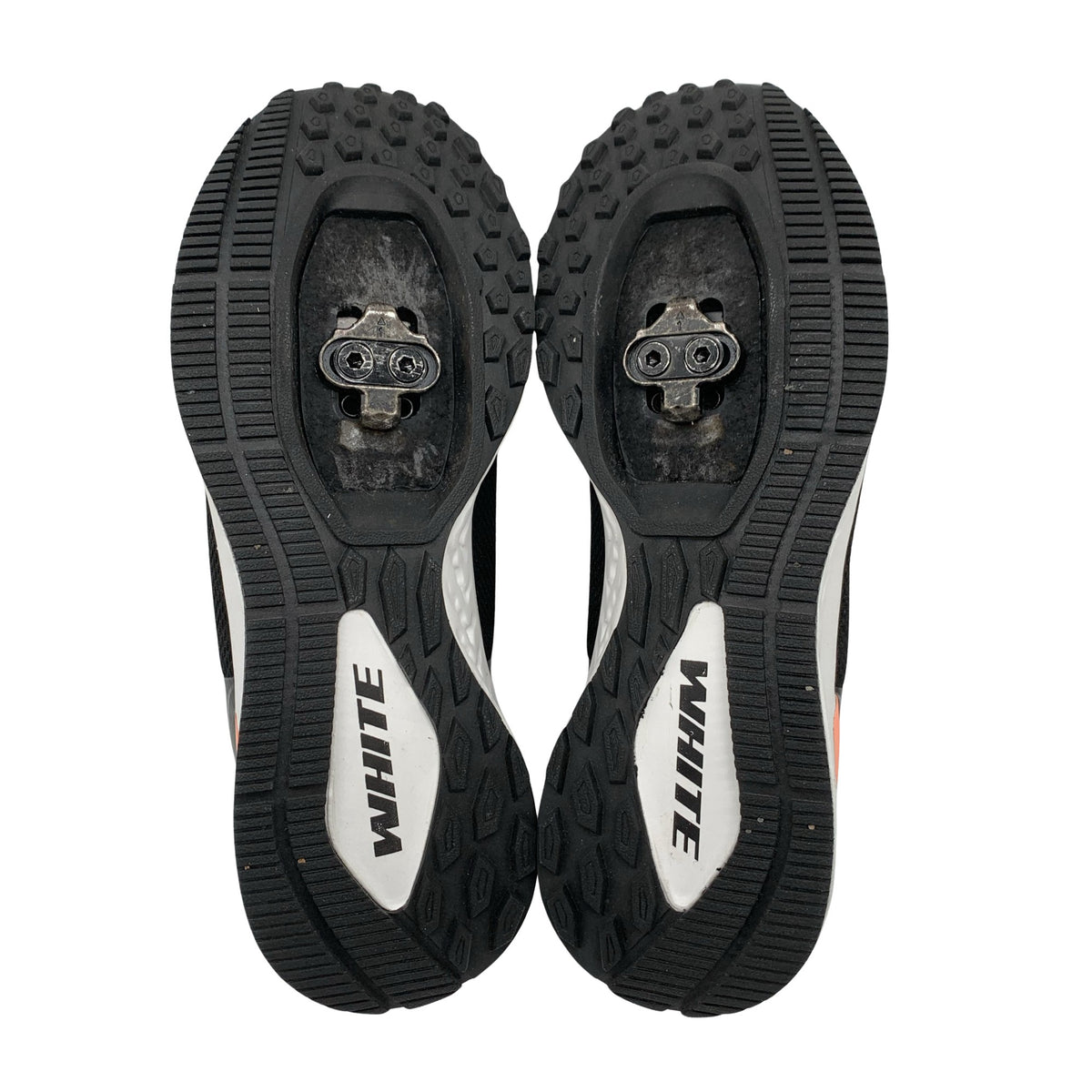 Unisex White - Tossud, suurus 38 - Must (2)