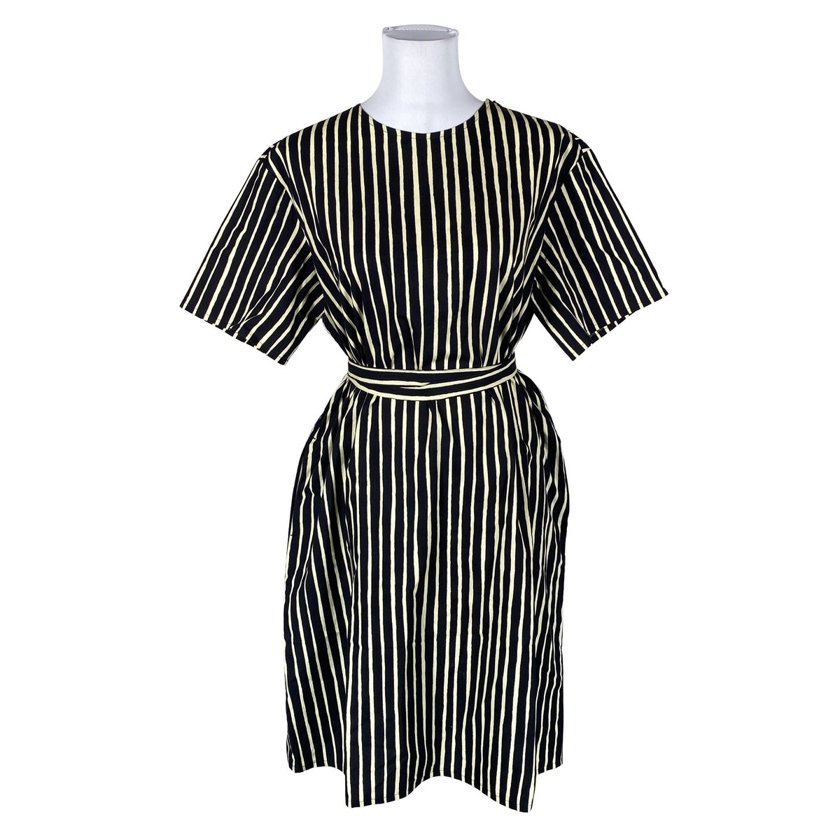 Unisex Marimekko - Mitteveniv kleit, suurus 38 - Must (1)