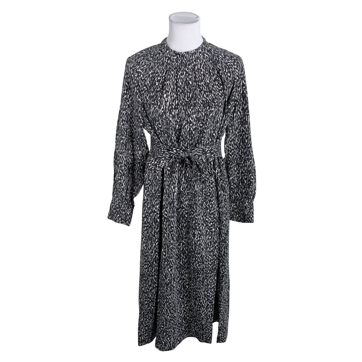 Unisex Papu - Mitteveniv kleit, suurus 38 - Hall (1)