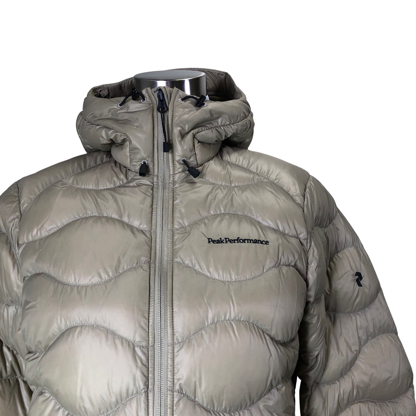 Unisex Peak Performance - Kevytuntuvatakki, koko 40 - (3)