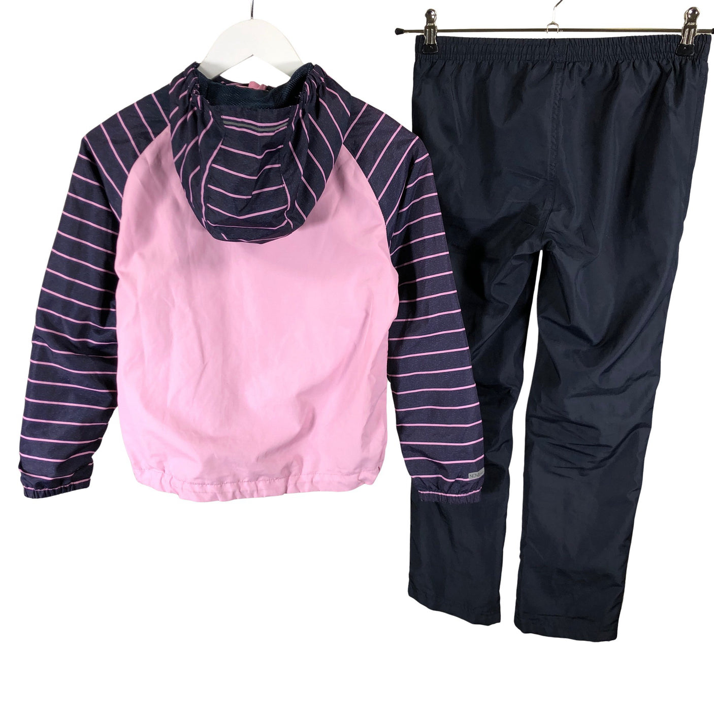 Unisex Umbro - Välikausiasu, koko 134 - 140 - (2)