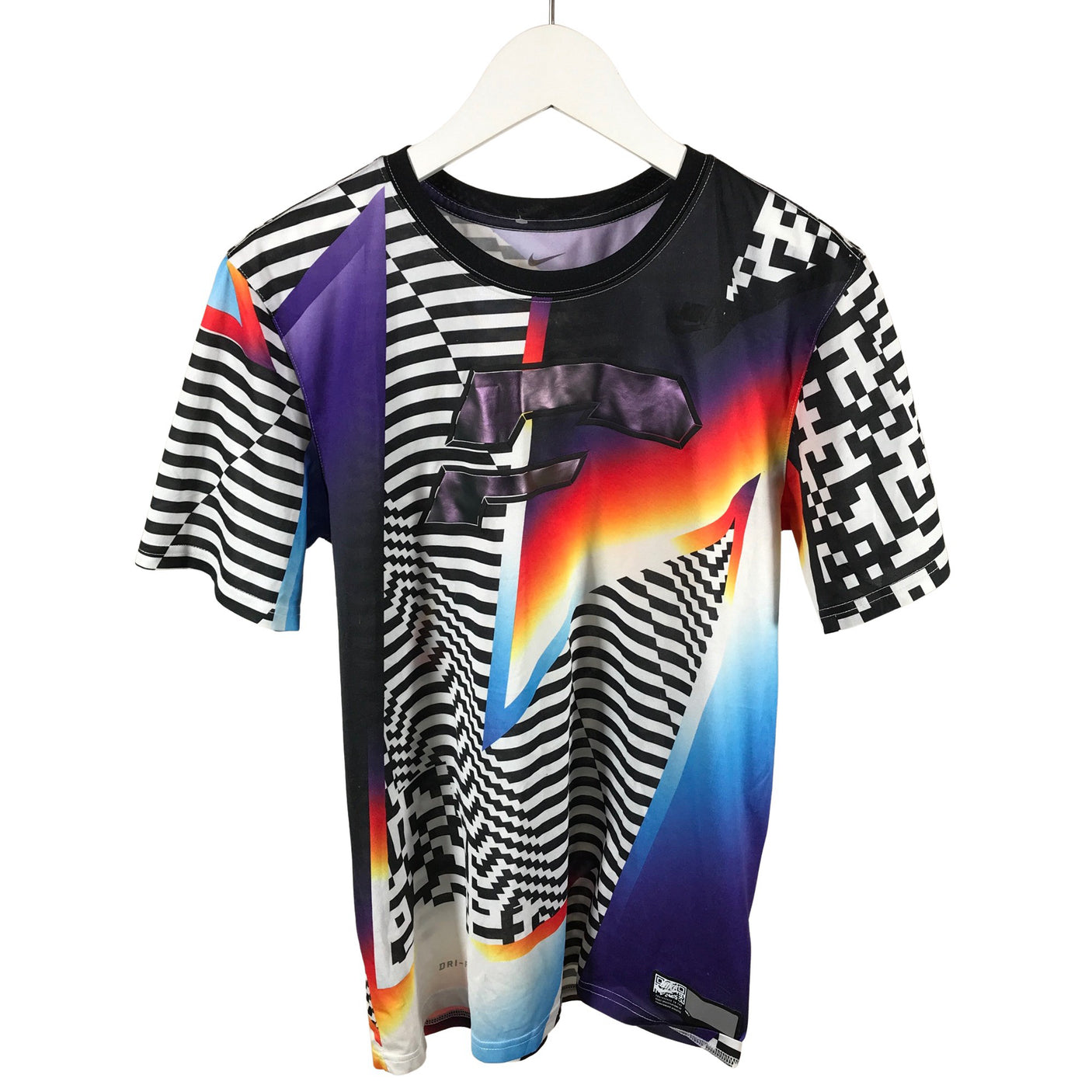 Unisex Nike - Urheilupaita, lyhyet hihat, koko M - (1)