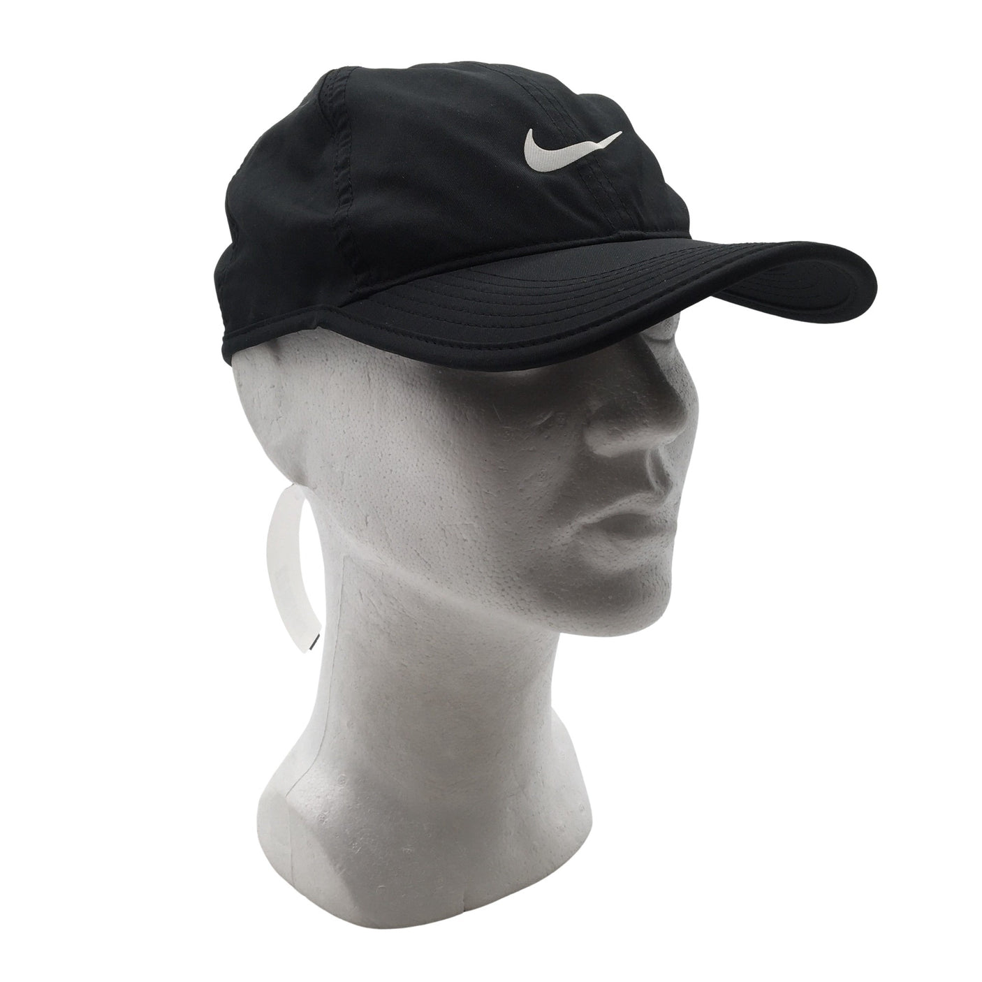 Unisex Nike - Urheilulippalakki, koko 54 - 56 cm - (1)