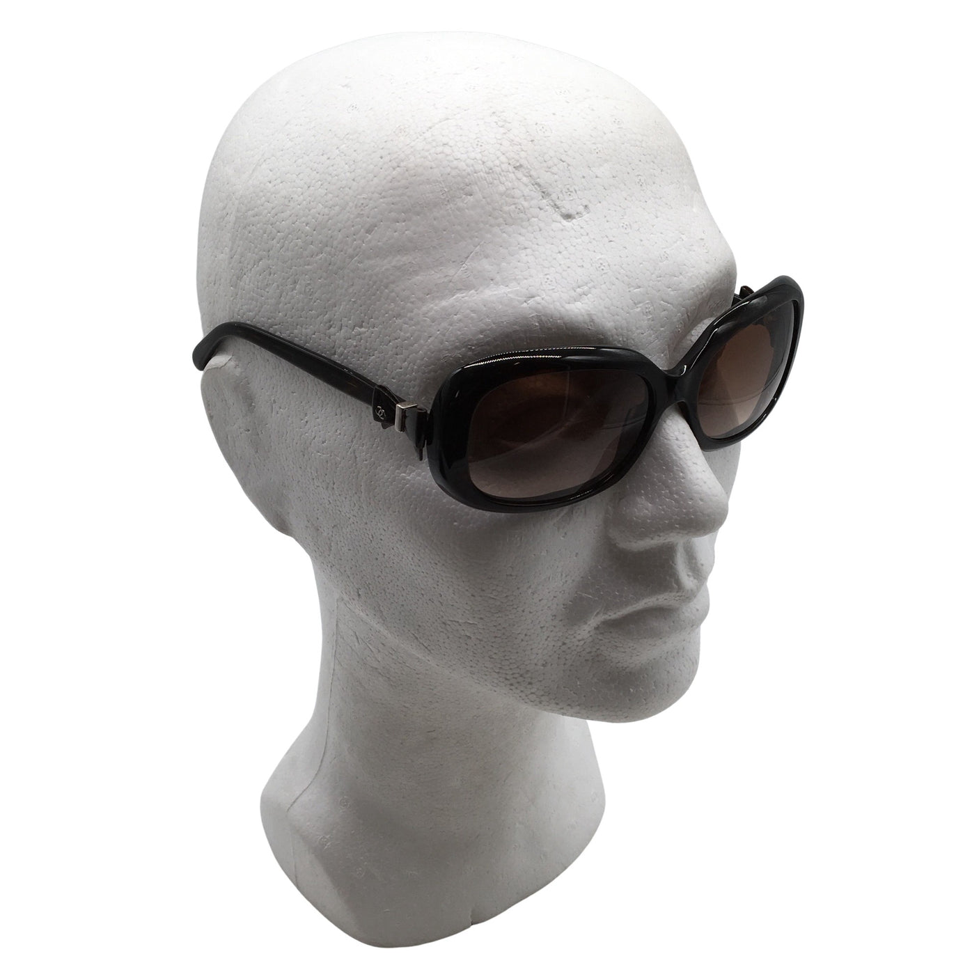 Aurinkolasit, koko Ei kokoa