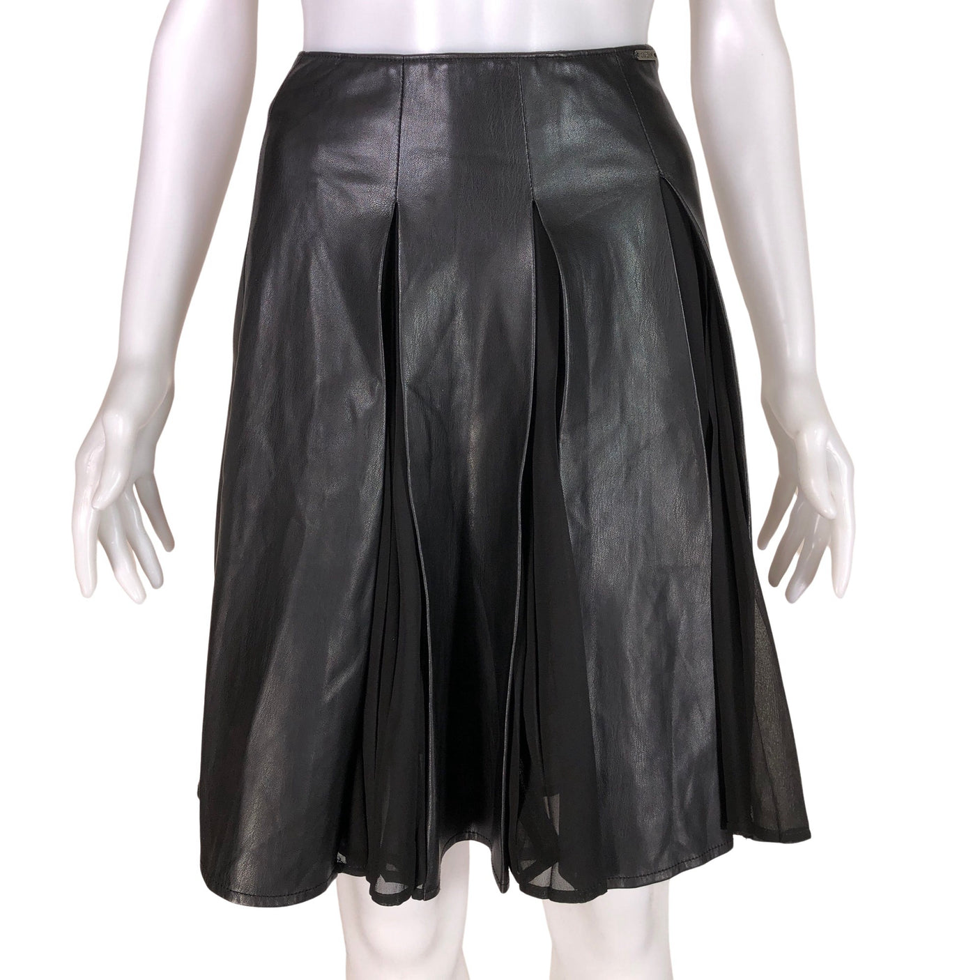 Unisex Guess - Nahkahame, koko 32 - (1)