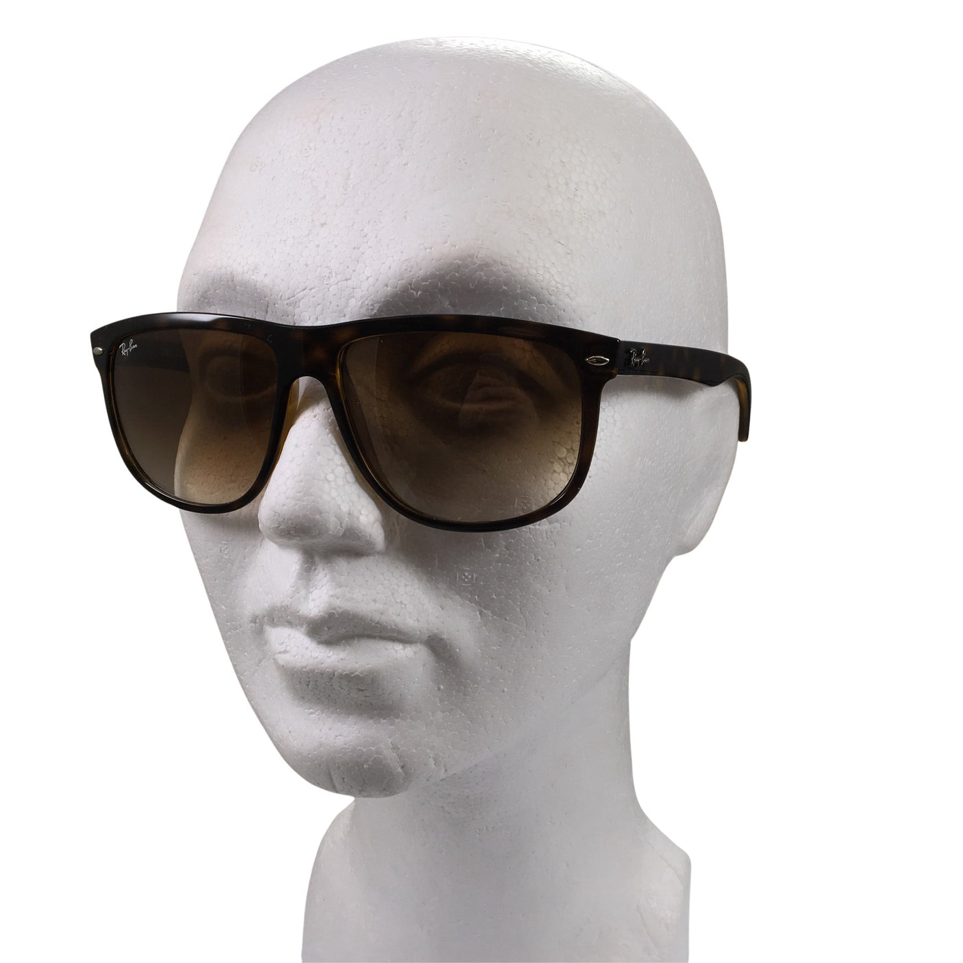 Aurinkolasit, koko Ei kokoa