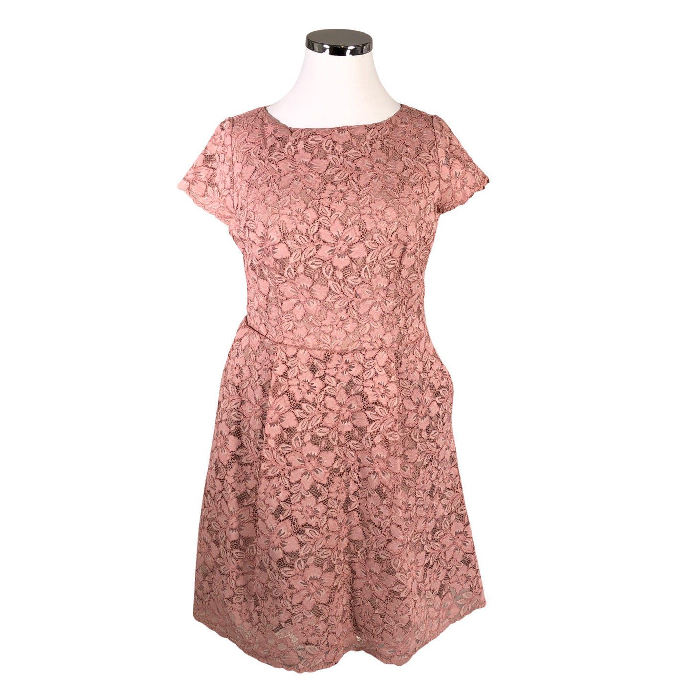 Unisex Hugo Boss - Peo kleit, suurus 42. -  (1)