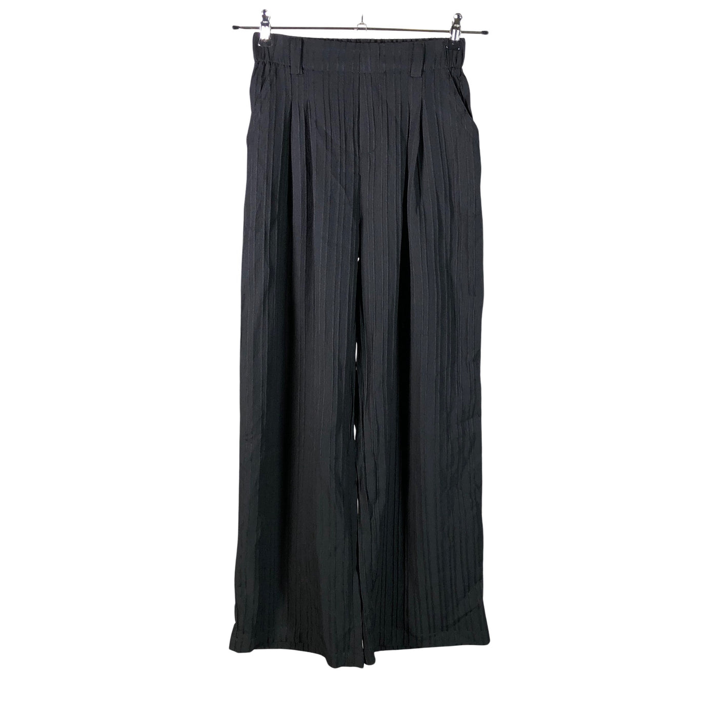 Unisex Halara - Ohuet housut, koko 34 -  (1)