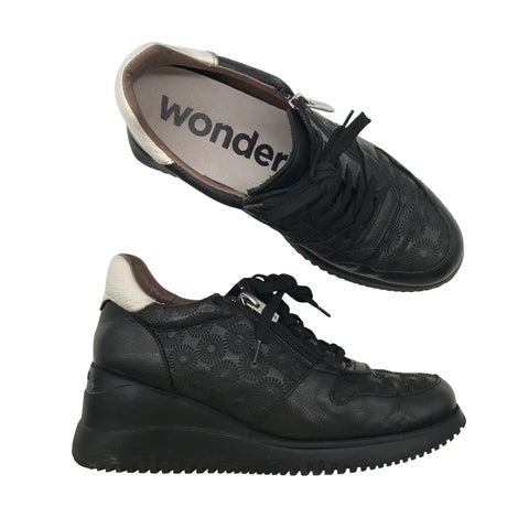 Unisex Wonders - Tennarit, koko 39 -  ()