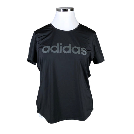 Unisex Adidas - Urheilupaita, lyhyet hihat, koko 42 -  ()