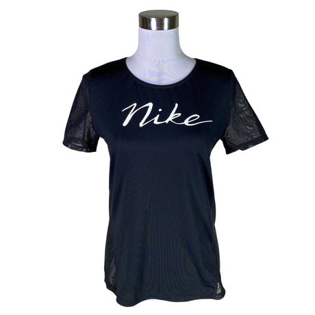 Unisex Nike - Urheilupaita, lyhyet hihat, koko 38 -  ()