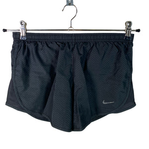 Unisex Nike - Urheilushortsit, koko 34 -  (1)