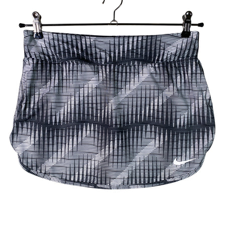 Unisex Nike - Urheilushortsihame, koko 38 -  ()